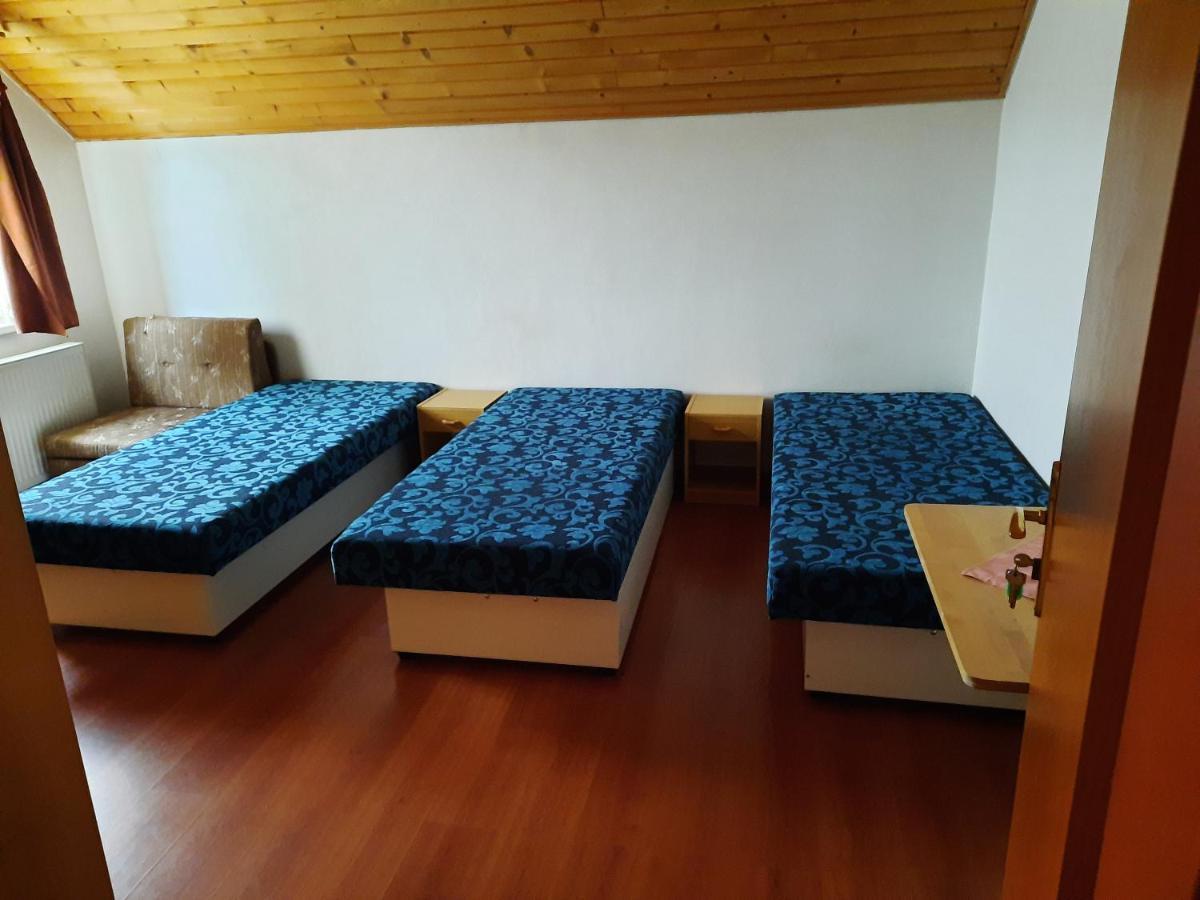 Krahule Konica Hotel ภายนอก รูปภาพ