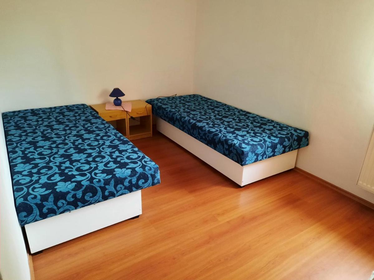 Krahule Konica Hotel ภายนอก รูปภาพ