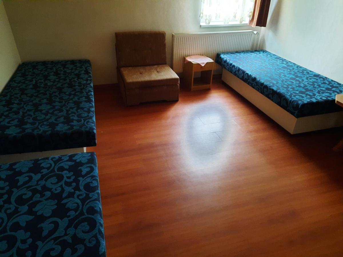 Krahule Konica Hotel ภายนอก รูปภาพ