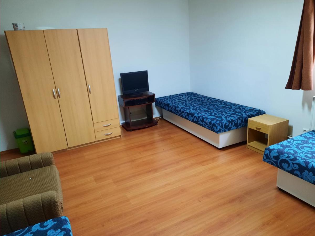Krahule Konica Hotel ภายนอก รูปภาพ